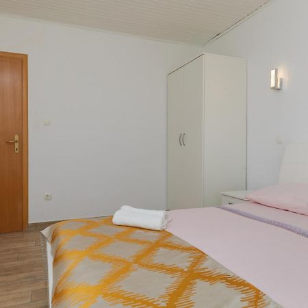 Apartments By The Sea Duce, Omis - 2992 Dugi Rat Habitación foto