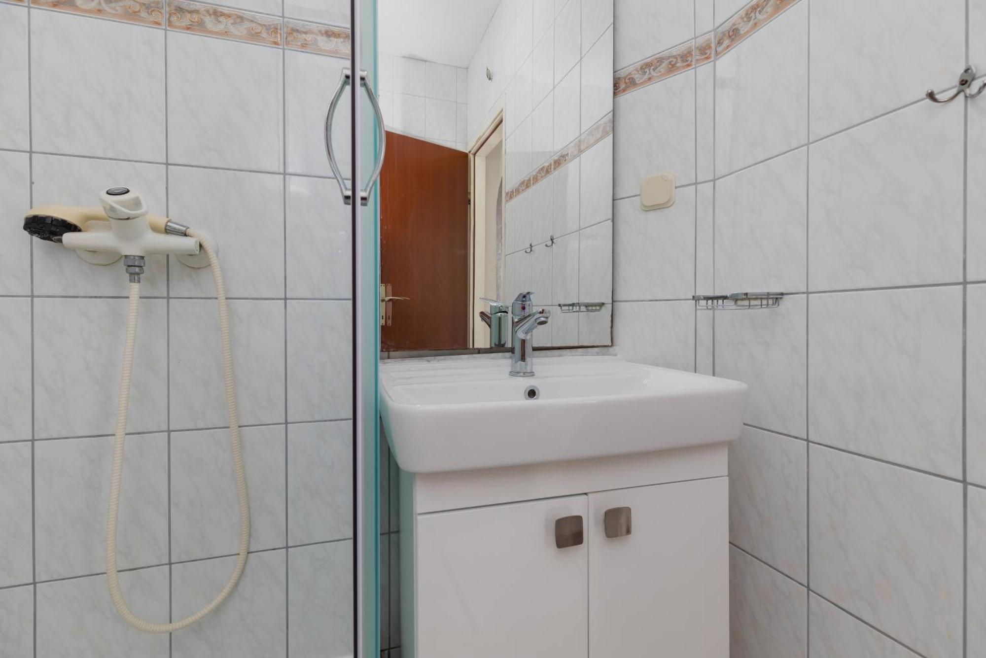 Apartments By The Sea Duce, Omis - 2992 Dugi Rat Habitación foto