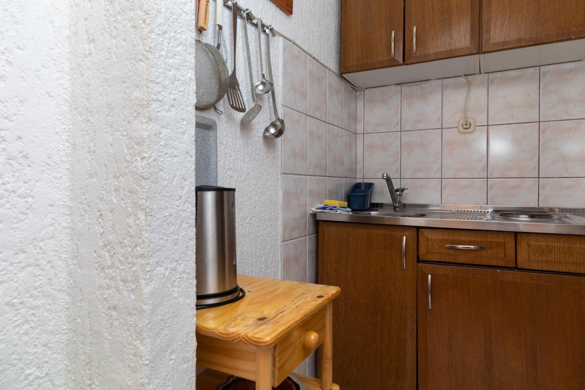 Apartments By The Sea Duce, Omis - 2992 Dugi Rat Habitación foto